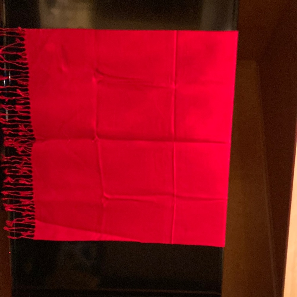 Women’s shawl wrap
